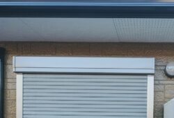 シャッターボックス (1)